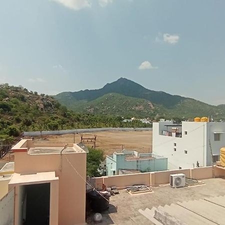 Thiru Arunai Guest House Tiruvannāmalai Extérieur photo