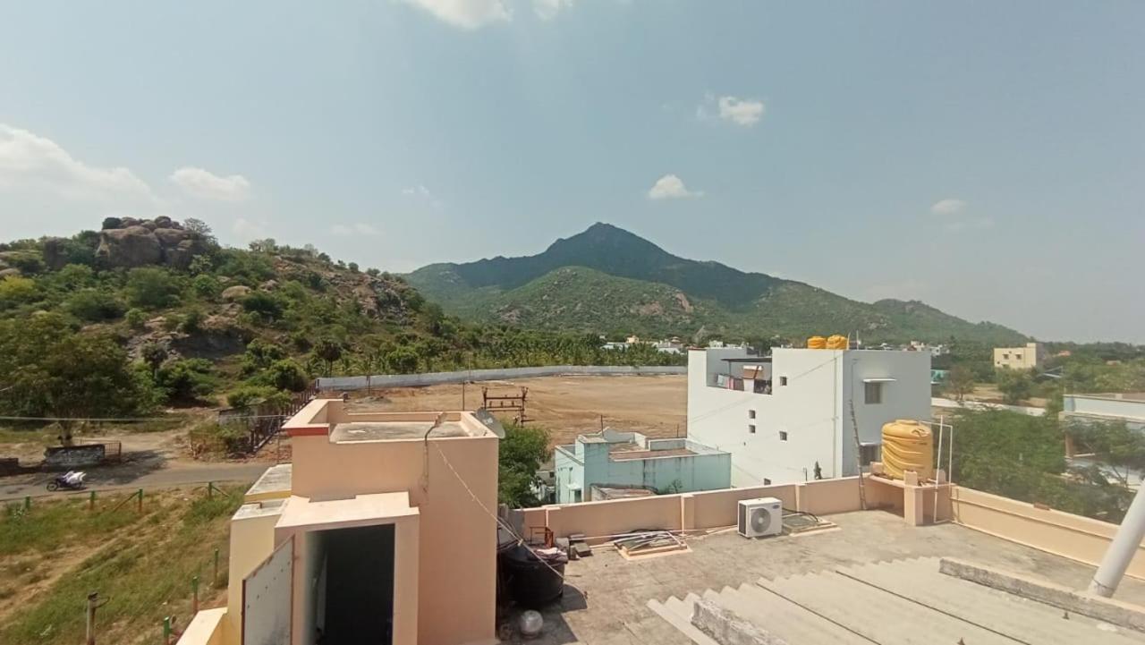 Thiru Arunai Guest House Tiruvannāmalai Extérieur photo