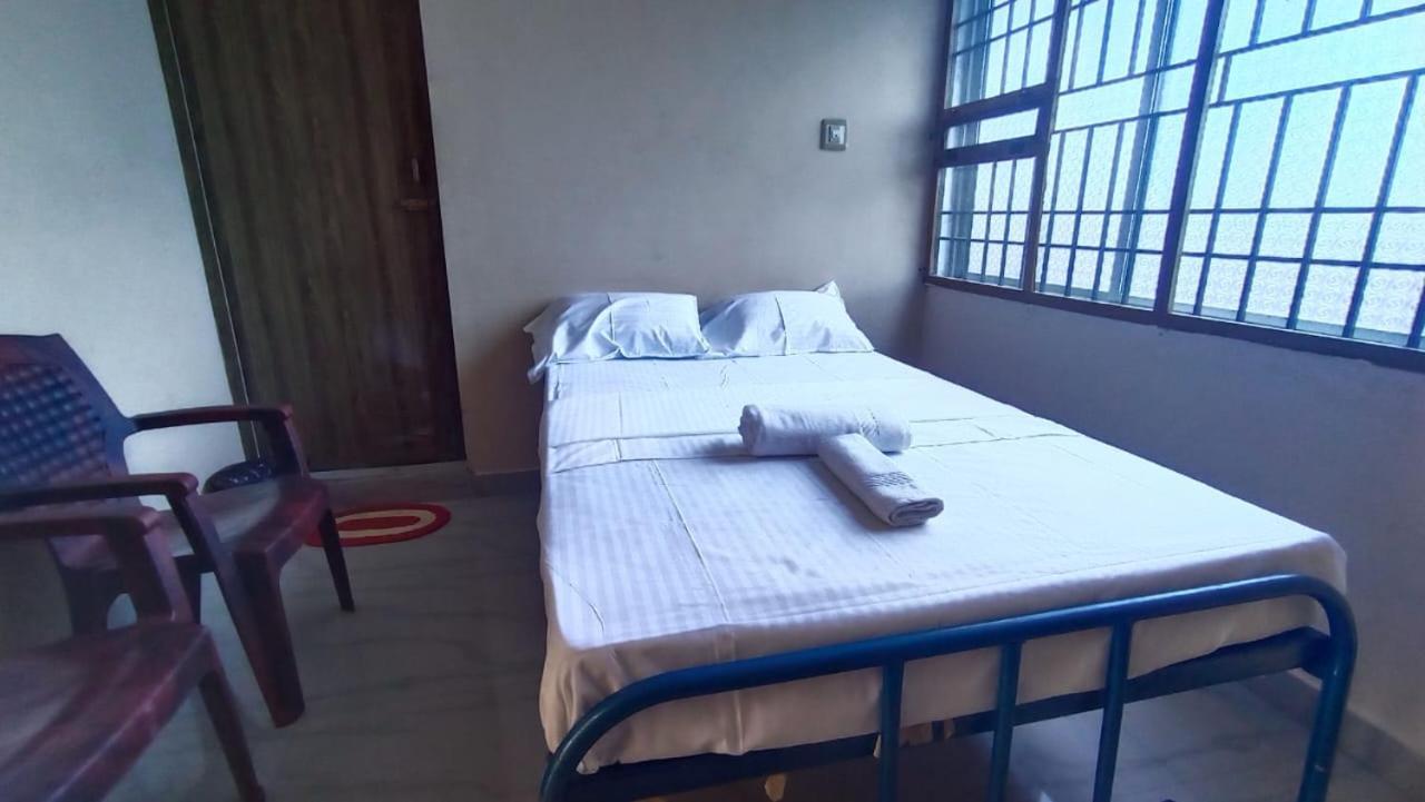 Thiru Arunai Guest House Tiruvannāmalai Extérieur photo