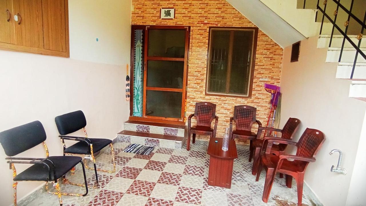 Thiru Arunai Guest House Tiruvannāmalai Extérieur photo